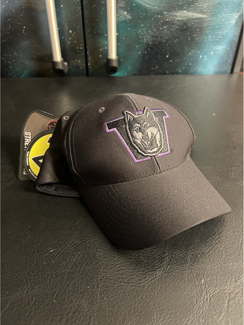 Washington VTG Huskies Logo Zephyr XL Stretch Hat Black NCAA Cap College Vault